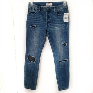 NWT Distressed Fishnet Jeans